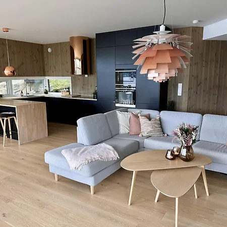 Delikat, Moderne Og Komfortabel Med Panoramautsikt Over Nisser * Fjone
