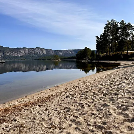 Delikat, Moderne Og Komfortabel Med Panoramautsikt Over Nisser
