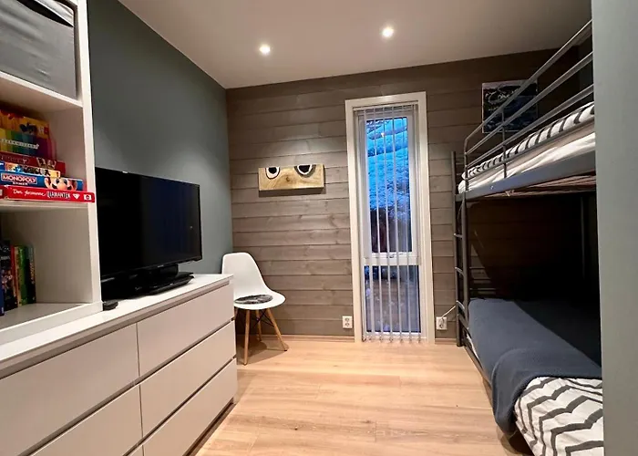 Delikat, Moderne Og Komfortabel Med Panoramautsikt Over Nisser *