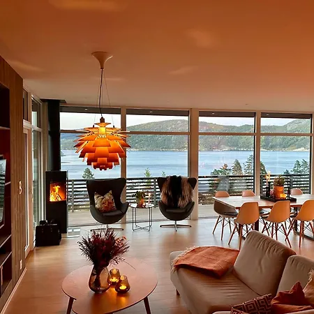 Casa de Férias Delikat, Moderne Og Komfortabel Med Panoramautsikt Over Nisser Fjone