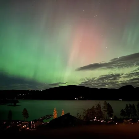 Casa de Férias Delikat, Moderne Og Komfortabel Med Panoramautsikt Over Nisser Fjone